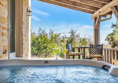 Escape to Central Texas: 11 Luxurious Villas with Hot Tubs